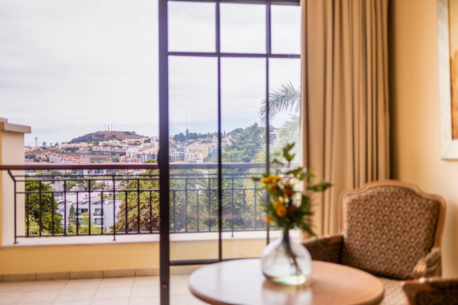 Quinta Funchal Gardens - Adults Only Hotel Ngoại thất bức ảnh